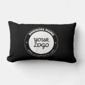 編集可能な循環文字とアップロードされたロゴテンプレート ランバークッション (正面)