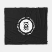 編集可能な循環文字テンプレートとロゴ フリースブランケット (正面(横))