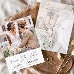 編集可能な手書き白日付写真を保存 ポストカード<br><div class="desc">写真モダン日付のカー結婚ドを保存招待状を保存する白い手書きタイポグラフィとシックでシックなデザインシンプルを含む婚約写真の写真を追加できカスタマイズる白い背景に。</div>
