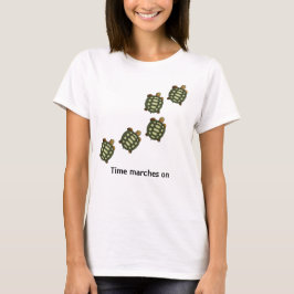 編集可能な時間のテキストとともに進む緑のカメ Tシャツ