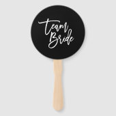 編集可能な背景 白いブラシスクリプト Team Bride ハンドファン (正面)