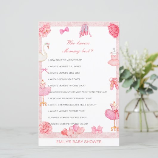 編集可能な誰がママ赤ちゃん最高のシャワーゲームを知っている (スタンド正面)