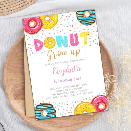 編集可能な黄色、ピンク、緑の散布パーティー招待機 招待状