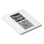 編集可能なQRコードとビジネスロゴまたはイメージ ノートパッド (アングル)