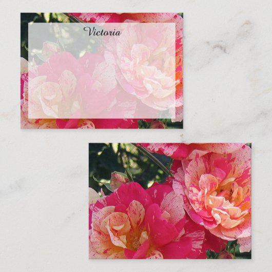 編集可能エレガントピンク白ストライプのバラフローラ ノートカード (正面/裏面)