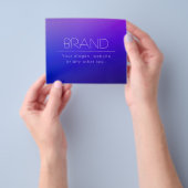 編集可能エレガント文字とフェモダンーディングパープルカラー チラシ (手)