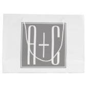 編集可能カップルイニシャル |白とグレー ラージペーパーバッグ (裏面)