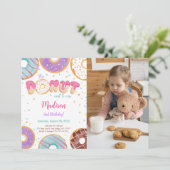 編集可能ドーナツ誕生日パーティーフォト 招待状 (スタンド正面)