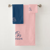編集可能パーソナライズされたカラーエレガントスクリプトMrs. バスタオルセット (インサイチュ)