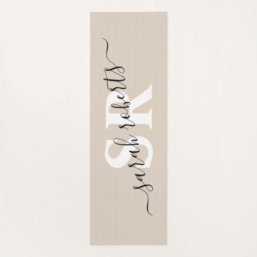 編集可能プロフェッショナルモノグラム名ベージュ ヨガマット (裏面)