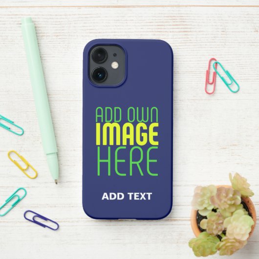 編集可能モダンかわいいネイビーブルーイメージ文字テンプレート iPhoneケース (デスク上)