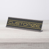 編集可能モダンなスタイリッシュ金ゴールド文字と線ストライプの デスクネームプレート (正面)