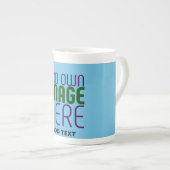 編集可能モダンスワッグスカイブルー画像文字テンプレート ボーンチャイナマグカップ (正面右)