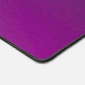 編集可能モダンモノグラムの文字と紫グラデーション デスクマット (コーナー)