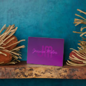 編集可能モダンモノグラムの文字と紫グラデーション フォトプラーク (側面)