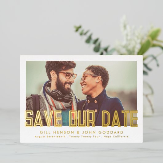 編集可能モダン写真はっきりした日付金ゴールドの保存 箔招待状 (立ち正面)