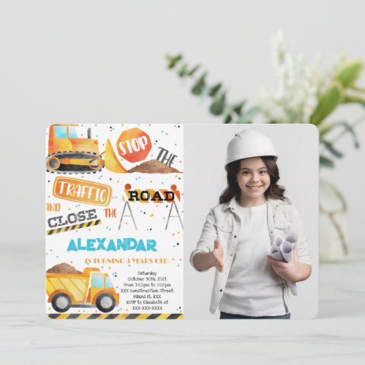 編集可能建築誕生日フォト招待状 招待状 (スタンド正面)