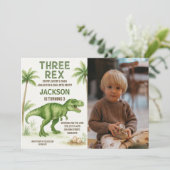 編集可能Dinoパーティー招待状（男の子または女の子） シーズンカード (スタンド正面)