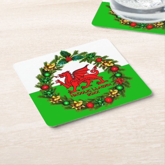 編集文字年ウェールズ国旗赤いドラゴンクリスマス スクエアペーパーコースター (アングル)