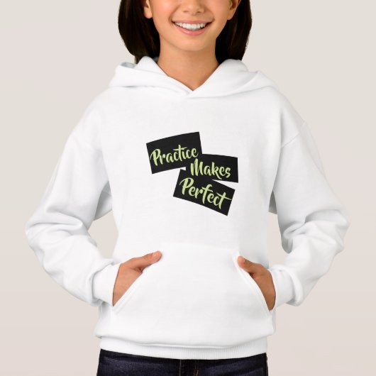 練習は完璧にする – 女の子Tシャツ (正面)