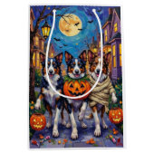 縁どCollie Dogs Trick-or-Treating in Halloween ミディアムペーパーバッグ (正面)