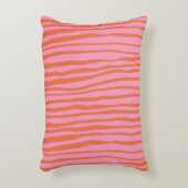 縦向きレトロ波線 – パステルオレンジとピンク アクセントクッション (正面(垂直))