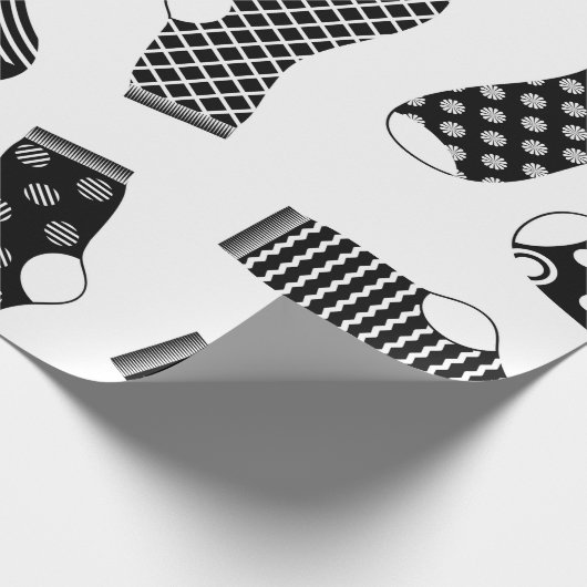 縦目のテクスチストライプのャと水玉模様ソックス。B ラッピングペーパー (角)