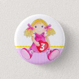 縫いぐるみ人形の女の子の年齢3つの誕生日ボタンのバッジ 缶バッジ