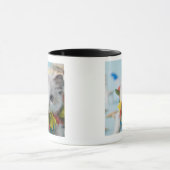 縫いぐるみ人形の子ネコおよび夏期休暇 マグカップ (中央)