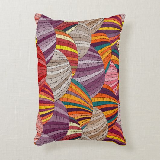 縫い目のない刺繍波模様。播種は牧草地を形成する アクセントクッション (正面(垂直))