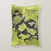 縫い目の無いヴィンテージヘビの動物の皮のパターン。ヘビ アクセントクッション (正面(垂直))