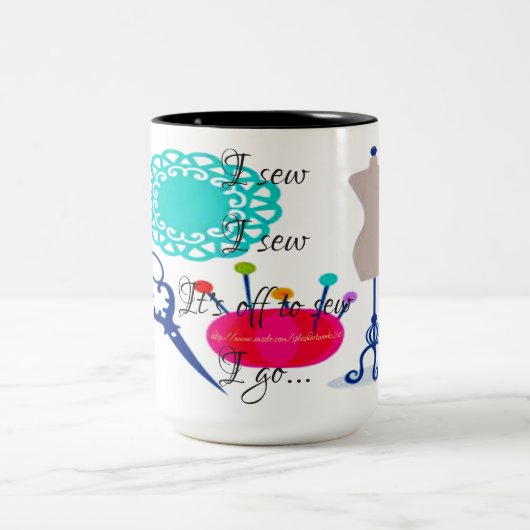 縫う…縫う…縫う縫う縫う縫う縫う縫う縫う縫う行く縫う縫う縫う行く行く」 ツートーンマグカップ (中央)