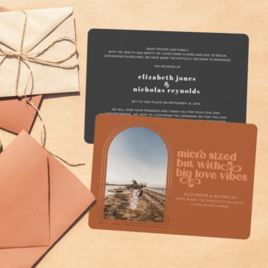 縮小されたマイクロウェディングの写真発表 案内状