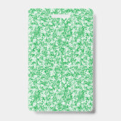 繊細でアーチ状の葉を持つ、緑豊かなシダ バッジ (裏面)