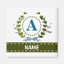 繊細なアイビーの花輪とリボンの名前（モノグラムA付き）