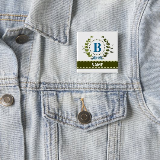 繊細なアイビーリースと弓の名前とモノグラムB 缶バッジ (インサイチュ)