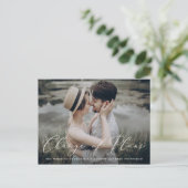 繊細なスクリプト 計画変更 延期のお知らせ 案内ポストカード (スタンド正面)