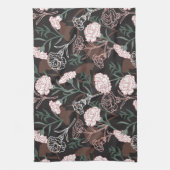 繊細なピンクのカーネーションとグリーン離れフローラ キッチンタオル (縦)