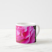 繊細なピンクのバラ。 エスプレッソカップ (正面右)