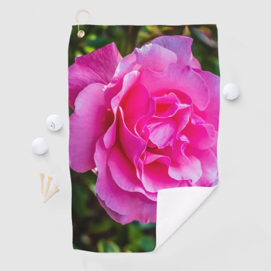 繊細なピンクのバラ。 ゴルフタオル (インサイチュ)