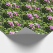 繊細なピンクの春の野花 ラッピングペーパー (角)