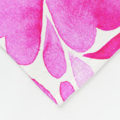 繊細なピンクの水色の花 フリースブランケット (角)