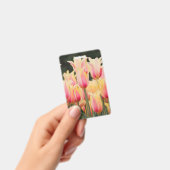 繊細なピンクの花弁 バッジ (手持ち)