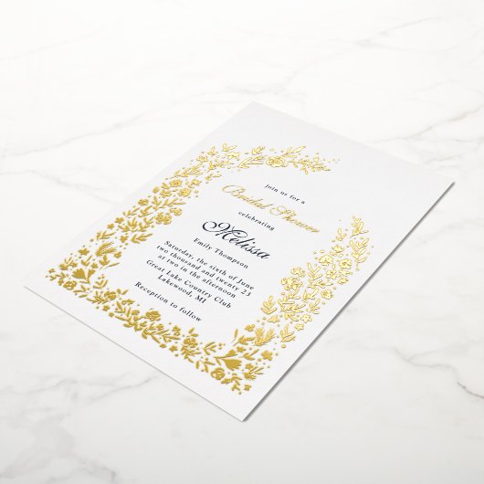 繊細なフラワーアーチブライダルシャワー結婚ズ 箔招待状 (回転した状態)