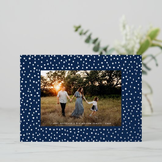 繊細なモダン幾何学模様1枚フォトネイビーシルバー 箔シーズンカード (立ち正面)