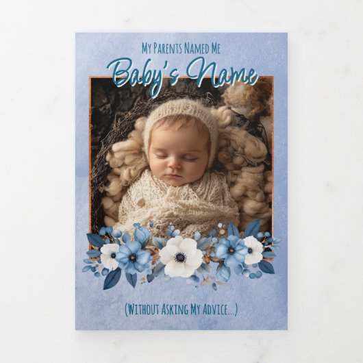 繊細なユーモアのある出産の発表 – 青 三つ折りカード (カバー)