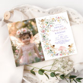 繊細なワイルドフラワーの妖精の初誕生日写真 招待状