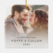 繊細な初めてのクリスマスカップル記念の写真 セラミックオーナメント (裏面)