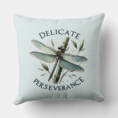 繊細な忍耐力 – ドラゴン芸術的フライ クッション (裏面)