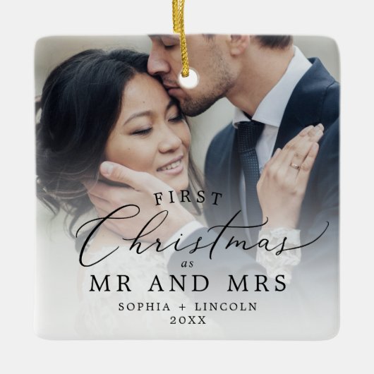 繊細な新婚初めてのクリスマス結婚の写真 セラミックオーナメント (正面)
